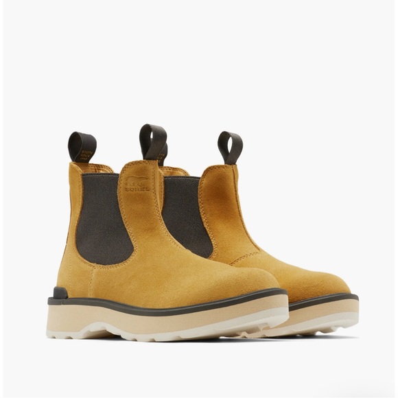 Sorel women’s Hi-Line Chelsea Boot - Picture 3 of 8